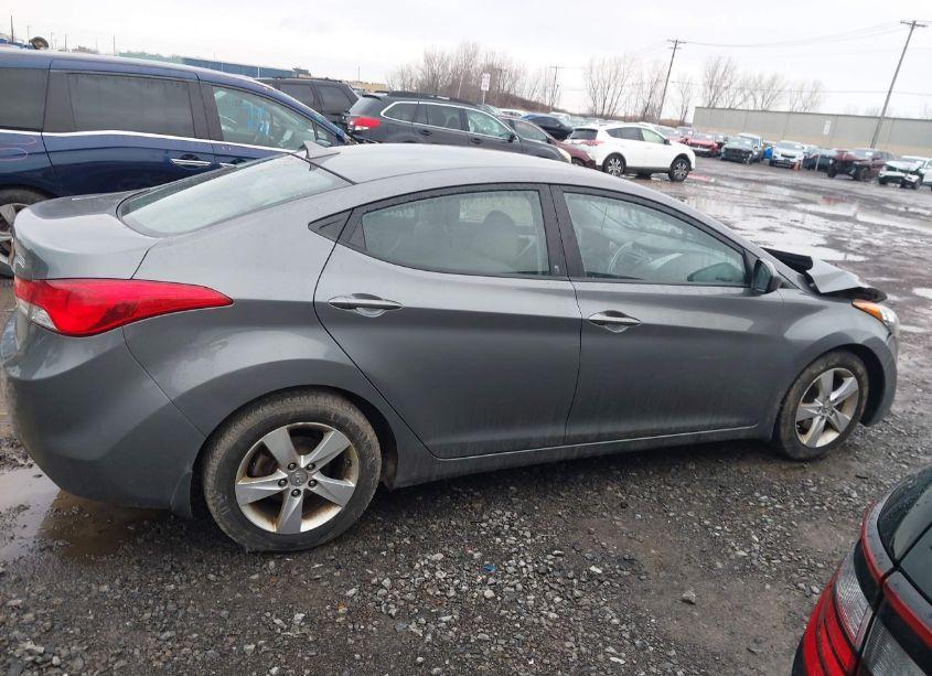Photo 13 of 2013 Hyundai Elantra GLS (VIN 5NPDH4AE2DH288575)