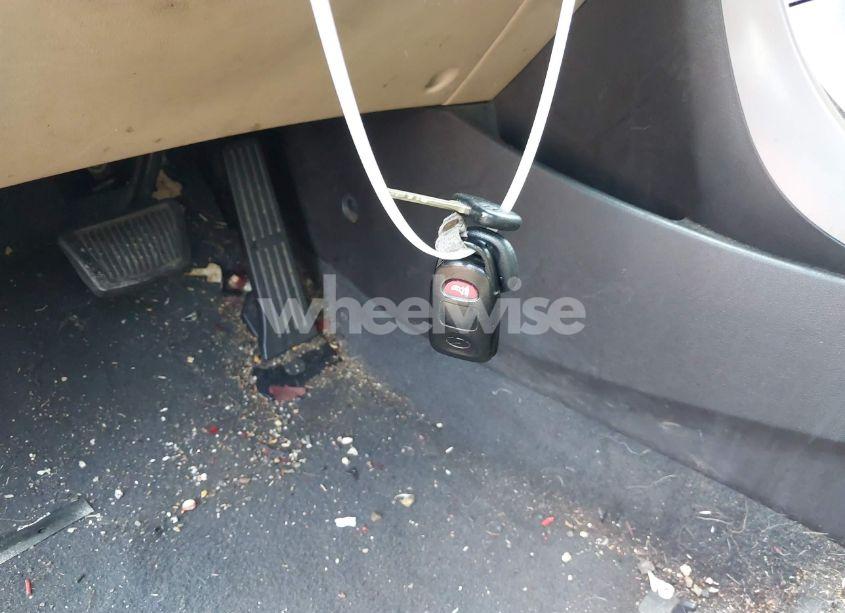 Photo 11 of 2013 Hyundai Elantra GLS (VIN 5NPDH4AE2DH292092)