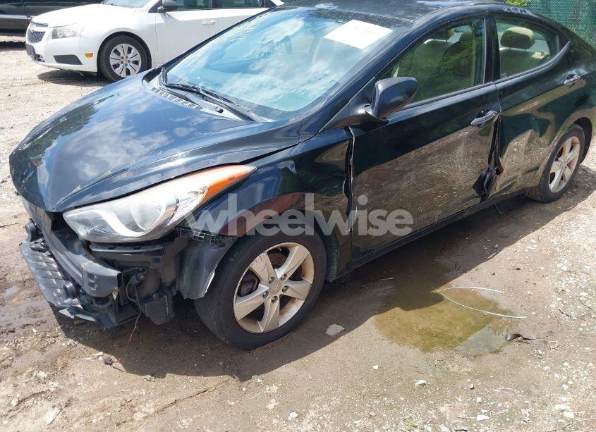 Photo 15 of 2013 Hyundai Elantra GLS (VIN 5NPDH4AE2DH292092)