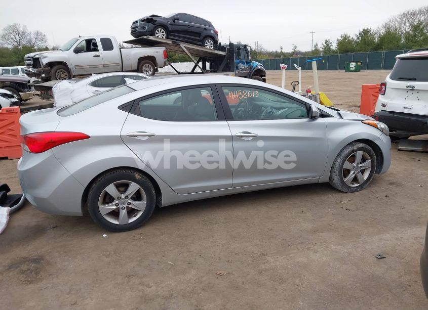 Photo 13 of 2013 Hyundai Elantra GLS (VIN 5NPDH4AE2DH305374)