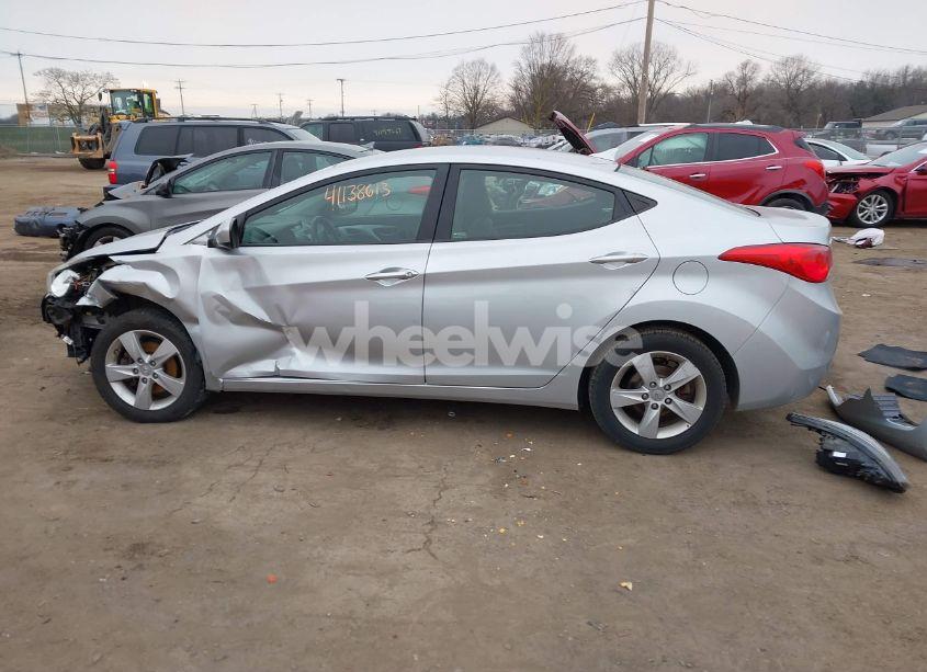 Photo 14 of 2013 Hyundai Elantra GLS (VIN 5NPDH4AE2DH305374)