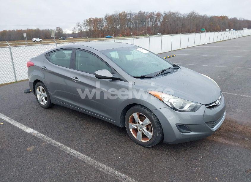 2013 Hyundai Elantra GLS (VIN 5NPDH4AE2DH306220) main photo