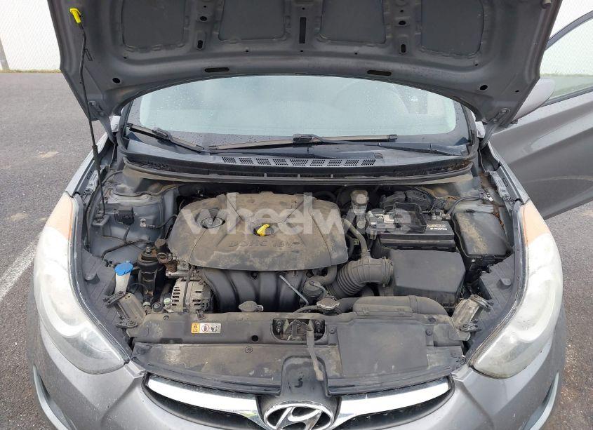 Photo 10 of 2013 Hyundai Elantra GLS (VIN 5NPDH4AE2DH306220)