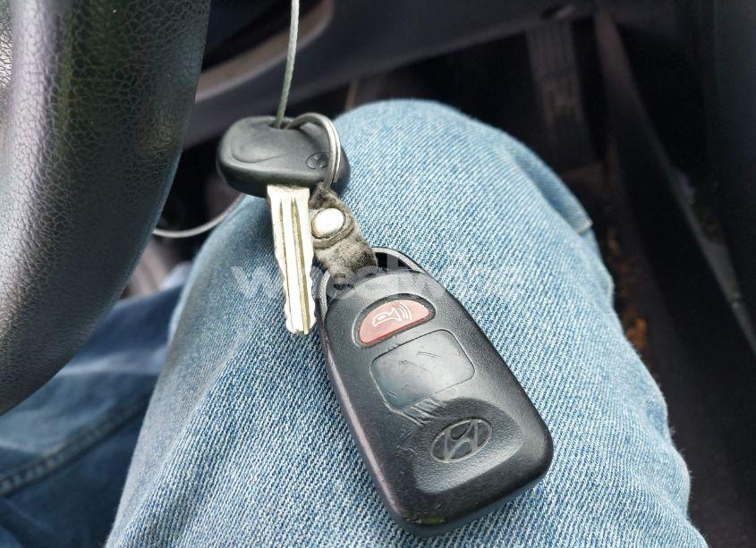 Photo 11 of 2013 Hyundai Elantra GLS (VIN 5NPDH4AE2DH306220)