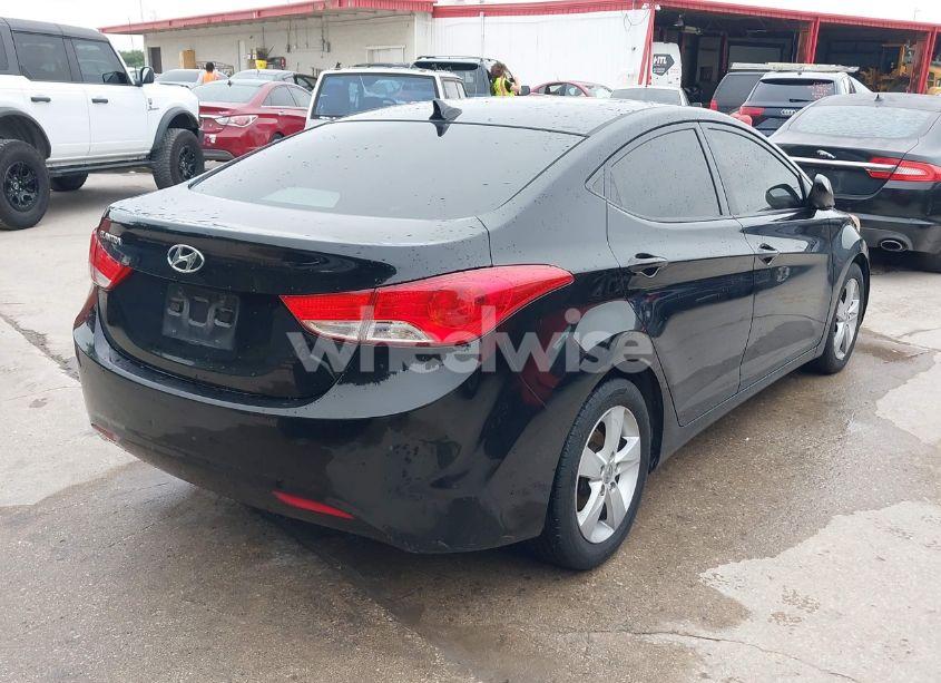 Photo 4 of 2013 Hyundai Elantra GLS (VIN 5NPDH4AE2DH309635)