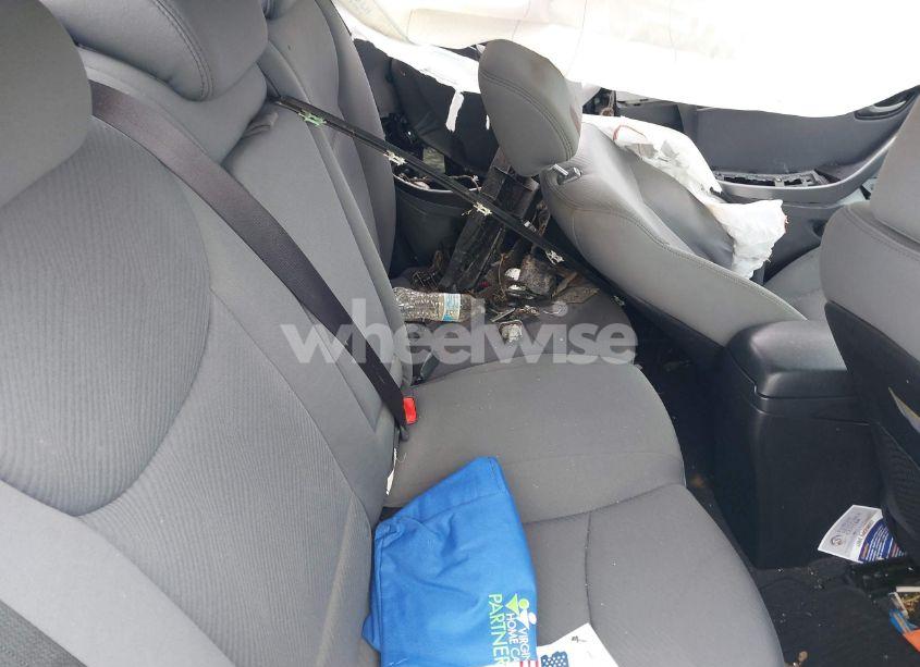 Photo 8 of 2013 Hyundai Elantra GLS (VIN 5NPDH4AE2DH323731)