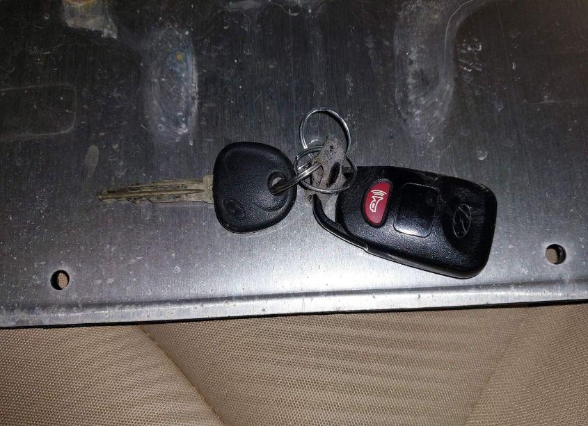 Photo 11 of 2013 Hyundai Elantra GLS (VIN 5NPDH4AE2DH326211)