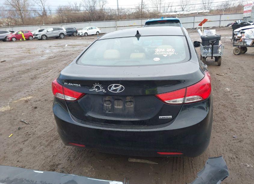 Photo 17 of 2013 Hyundai Elantra LIMITED (VIN 5NPDH4AE2DH328749)