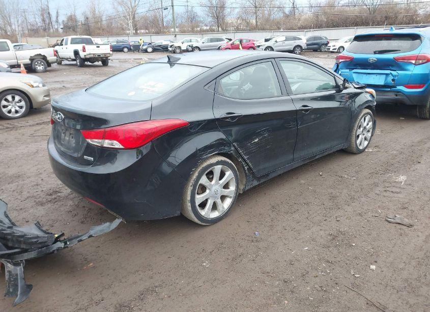 Photo 4 of 2013 Hyundai Elantra LIMITED (VIN 5NPDH4AE2DH328749)