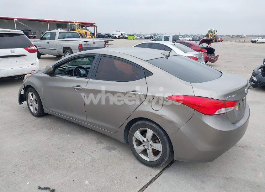 Photo 3 of 2013 Hyundai Elantra GLS (VIN 5NPDH4AE2DH338939)