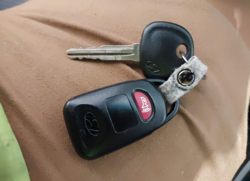 Photo 11 of 2013 Hyundai Elantra GLS (VIN 5NPDH4AE2DH351321)