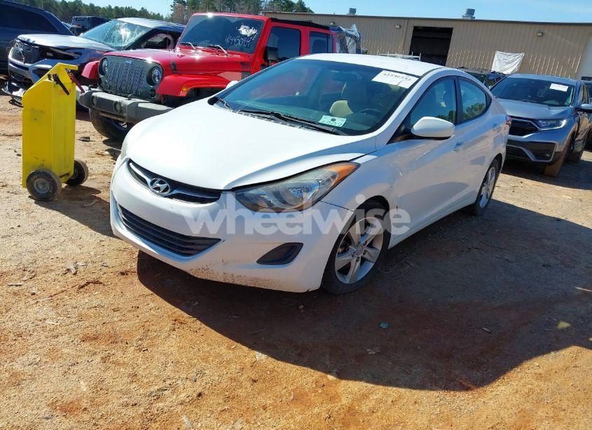 Photo 2 of 2013 Hyundai Elantra GLS (VIN 5NPDH4AE2DH353022)