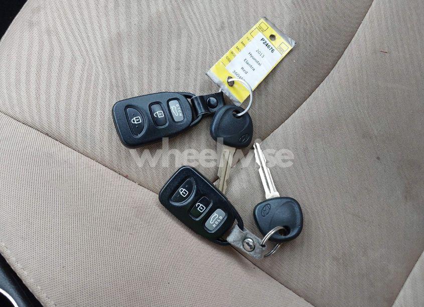 Photo 11 of 2013 Hyundai Elantra GLS (VIN 5NPDH4AE2DH360455)