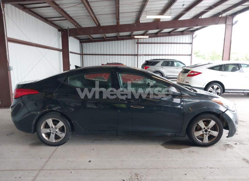 Photo 13 of 2013 Hyundai Elantra GLS (VIN 5NPDH4AE2DH361945)