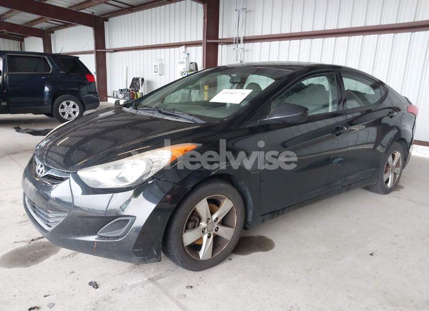 Photo 2 of 2013 Hyundai Elantra GLS (VIN 5NPDH4AE2DH361945)