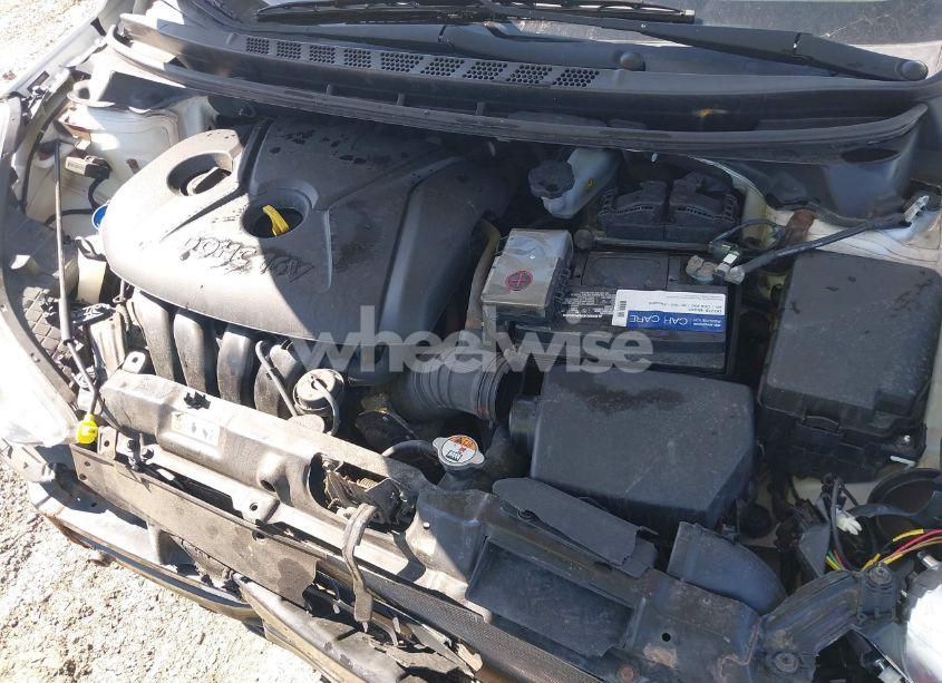 Photo 10 of 2013 Hyundai Elantra GLS (VIN 5NPDH4AE2DH368975)