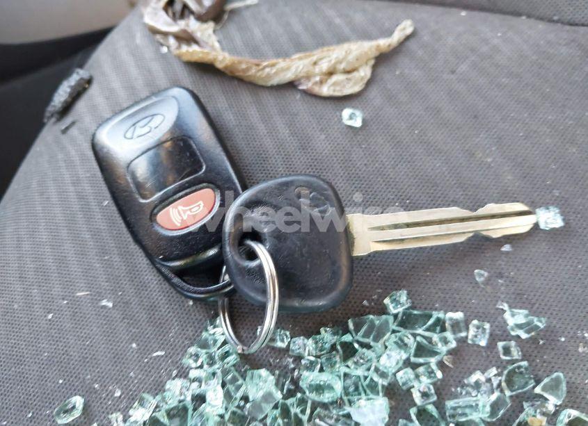 Photo 11 of 2013 Hyundai Elantra GLS (VIN 5NPDH4AE2DH391365)