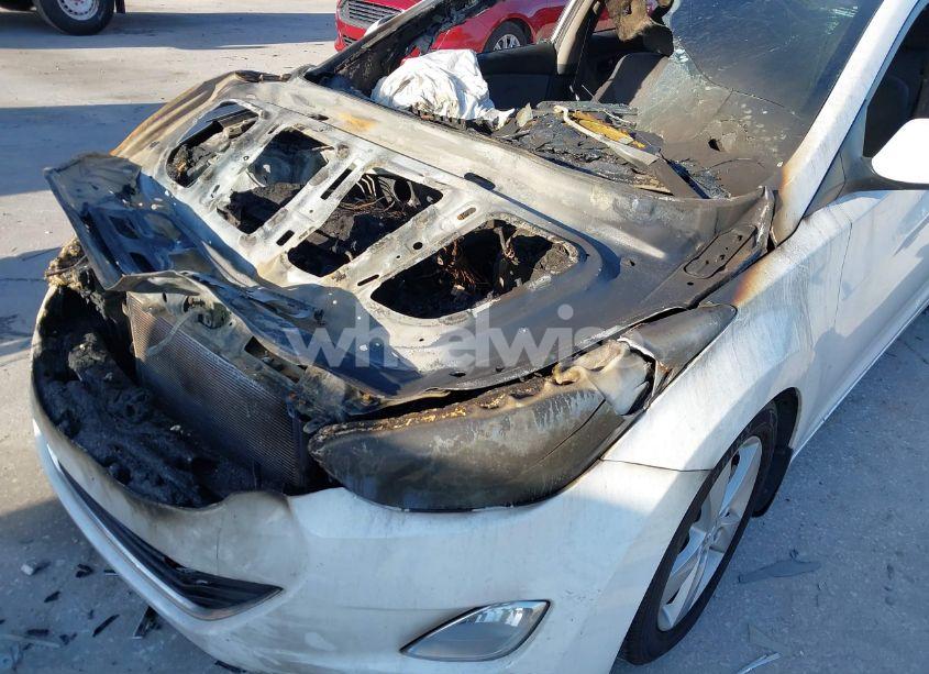 Photo 13 of 2013 Hyundai Elantra GLS (VIN 5NPDH4AE2DH391365)