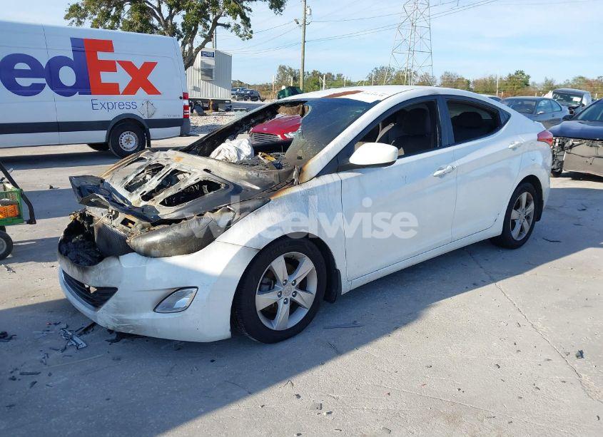 Photo 2 of 2013 Hyundai Elantra GLS (VIN 5NPDH4AE2DH391365)