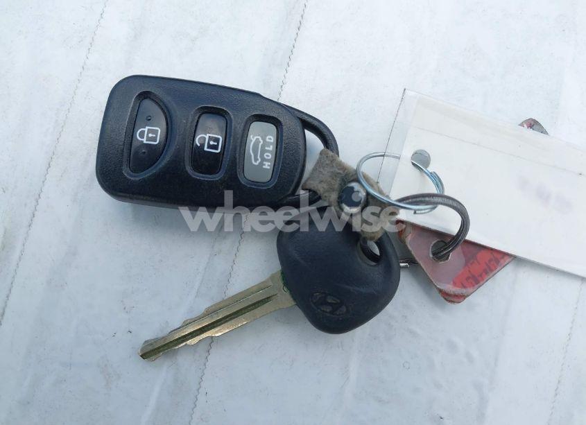 Photo 11 of 2013 Hyundai Elantra GLS (VIN 5NPDH4AE2DH406558)