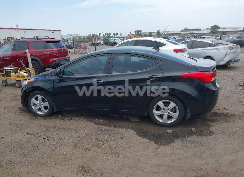 Photo 14 of 2013 Hyundai Elantra GLS (VIN 5NPDH4AE2DH406558)