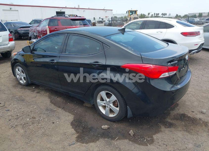 Photo 3 of 2013 Hyundai Elantra GLS (VIN 5NPDH4AE2DH406558)