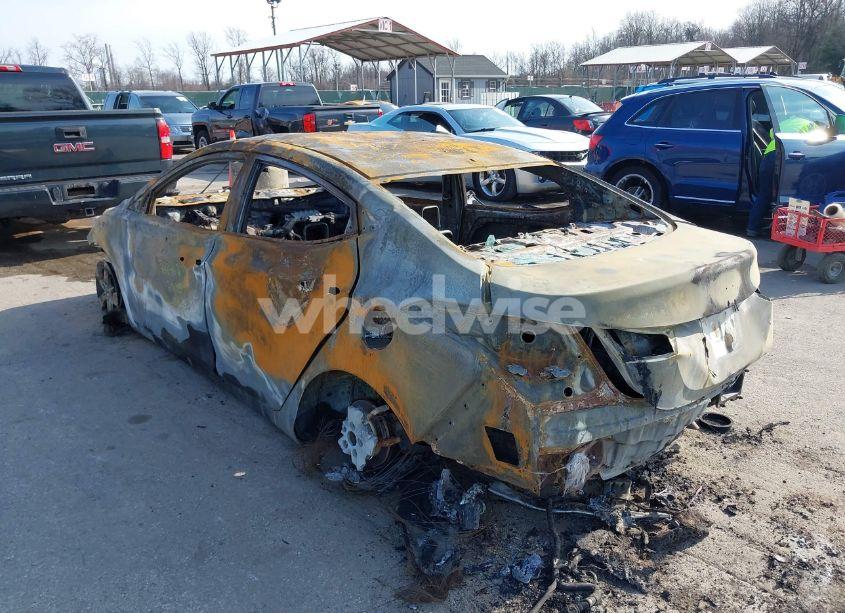 Photo 3 of 2013 Hyundai Elantra GLS (VIN 5NPDH4AE2DH409329)