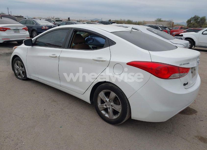 Photo 3 of 2013 Hyundai Elantra GLS (VIN 5NPDH4AE2DH421142)