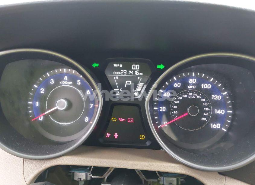 Photo 7 of 2013 Hyundai Elantra GLS (VIN 5NPDH4AE2DH421142)