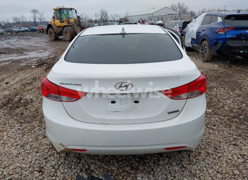 Photo 17 of 2013 Hyundai Elantra LIMITED (VIN 5NPDH4AE2DH422744)