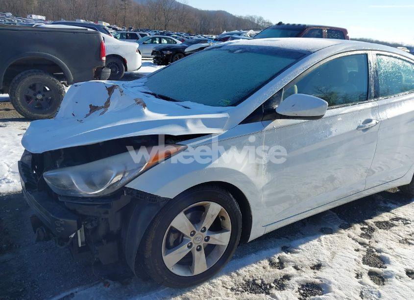 Photo 14 of 2013 Hyundai Elantra GLS (VIN 5NPDH4AE2DH454464)