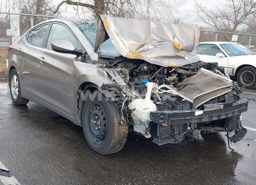 2014 Hyundai Elantra SE (VIN 5NPDH4AE2EH456345) main photo