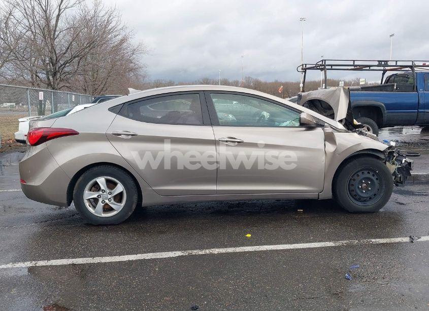 Photo 13 of 2014 Hyundai Elantra SE (VIN 5NPDH4AE2EH456345)