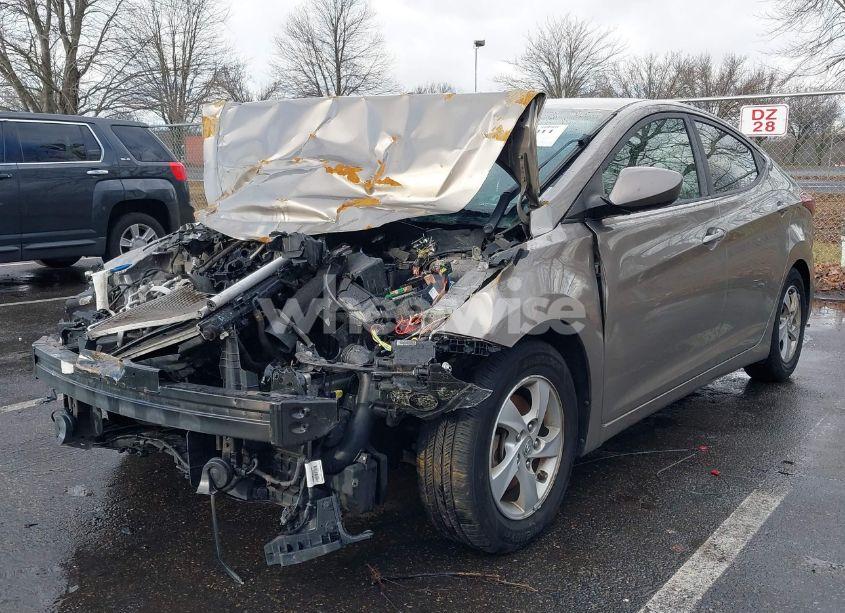 Photo 2 of 2014 Hyundai Elantra SE (VIN 5NPDH4AE2EH456345)