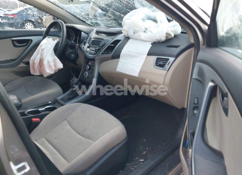 Photo 5 of 2014 Hyundai Elantra SE (VIN 5NPDH4AE2EH456345)