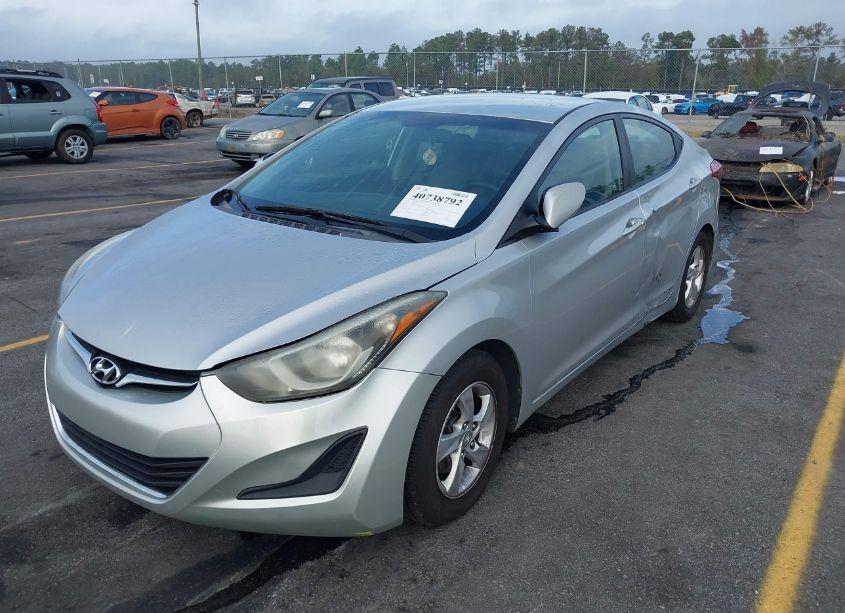 Photo 2 of 2014 Hyundai Elantra SE (VIN 5NPDH4AE2EH457107)