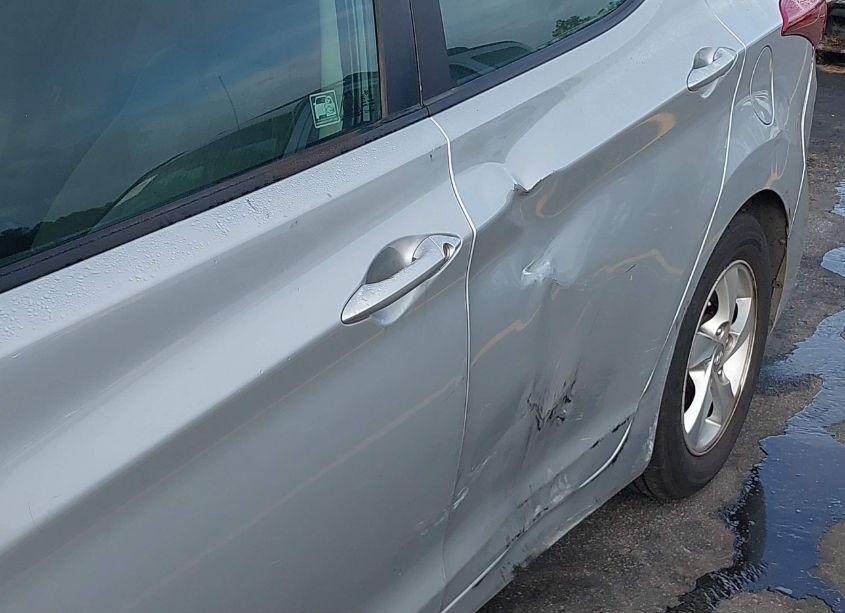 Photo 6 of 2014 Hyundai Elantra SE (VIN 5NPDH4AE2EH457107)