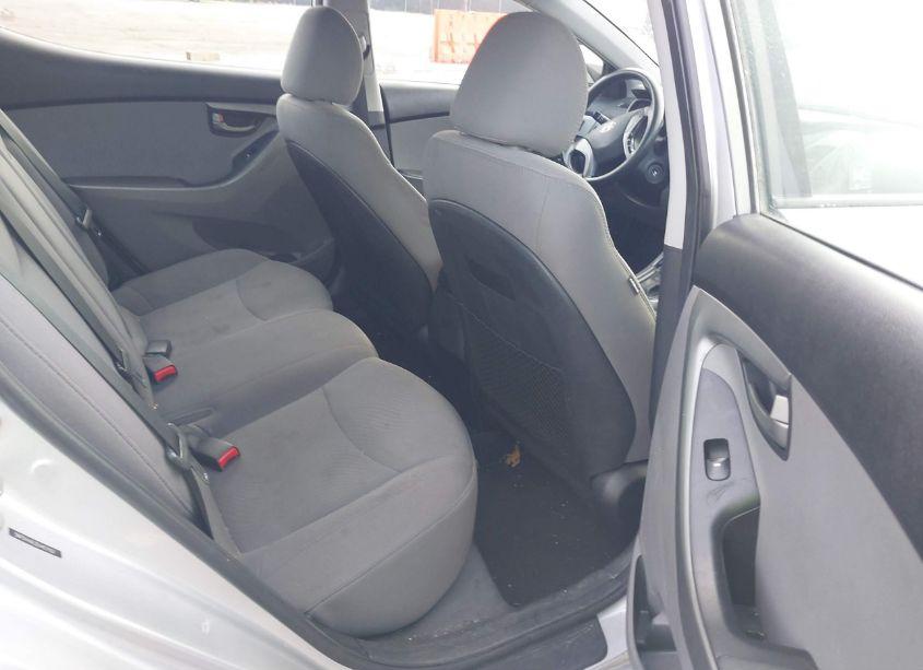 Photo 8 of 2014 Hyundai Elantra SE (VIN 5NPDH4AE2EH457107)