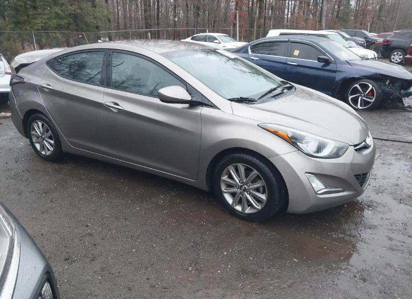 2014 Hyundai Elantra SE (VIN 5NPDH4AE2EH458340) main photo