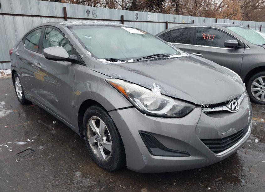 2014 Hyundai Elantra SE (VIN 5NPDH4AE2EH460153) main photo