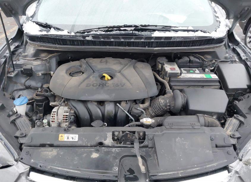 Photo 10 of 2014 Hyundai Elantra SE (VIN 5NPDH4AE2EH460153)