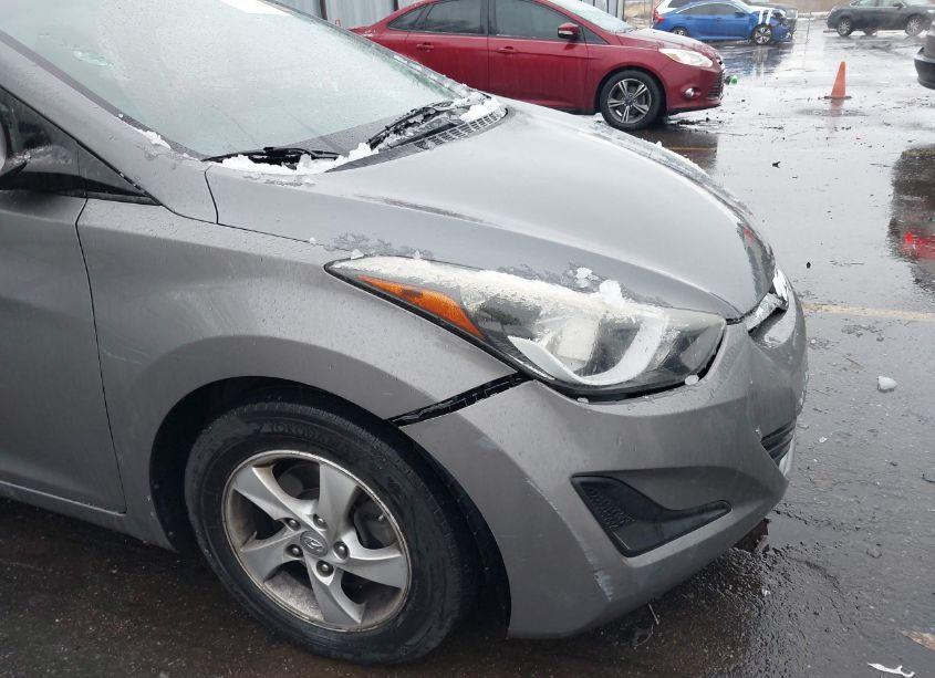 Photo 6 of 2014 Hyundai Elantra SE (VIN 5NPDH4AE2EH460153)