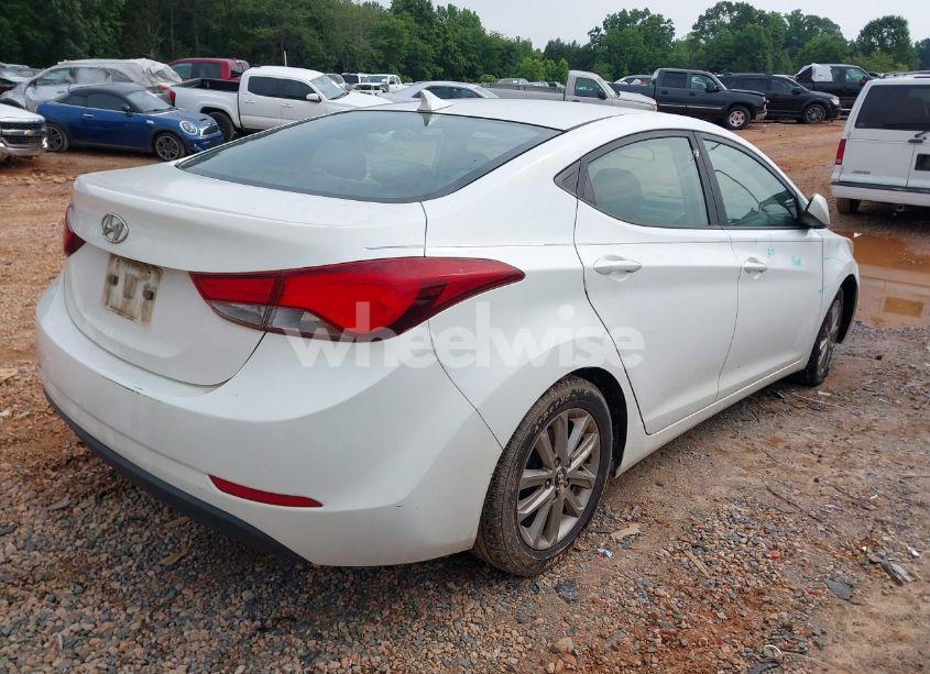 Photo 4 of 2014 Hyundai Elantra SE (VIN 5NPDH4AE2EH460749)