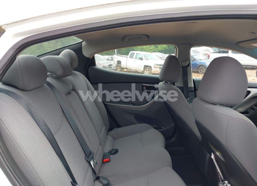 Photo 8 of 2014 Hyundai Elantra SE (VIN 5NPDH4AE2EH460749)