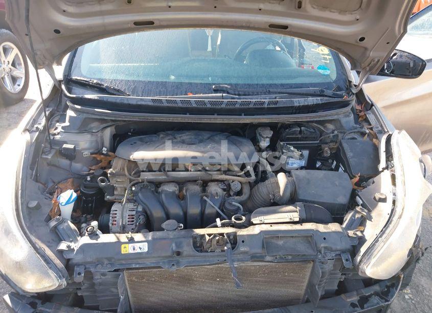 Photo 10 of 2014 Hyundai Elantra SE (VIN 5NPDH4AE2EH462954)