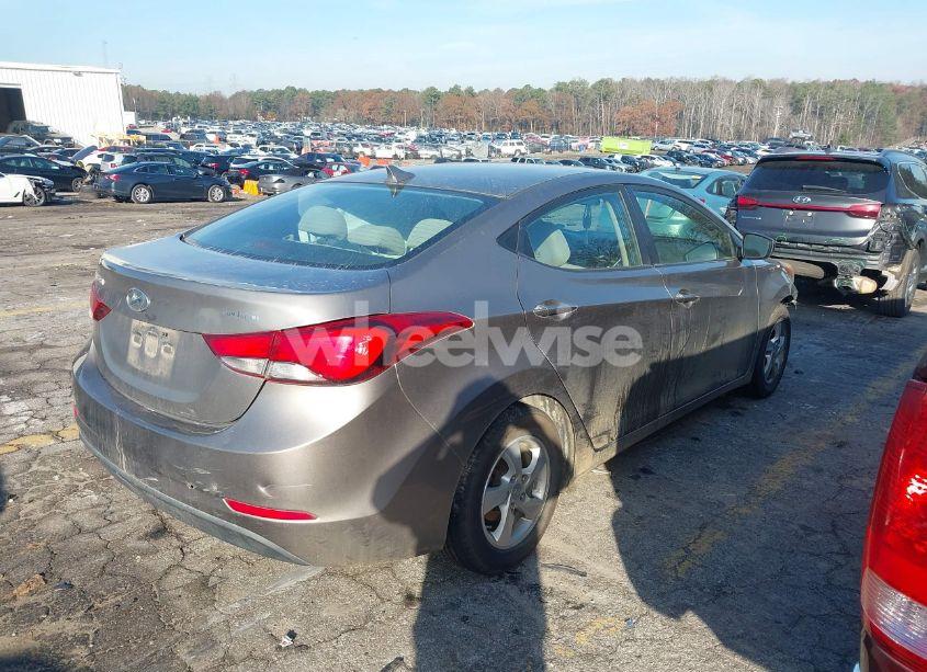 Photo 4 of 2014 Hyundai Elantra SE (VIN 5NPDH4AE2EH462954)