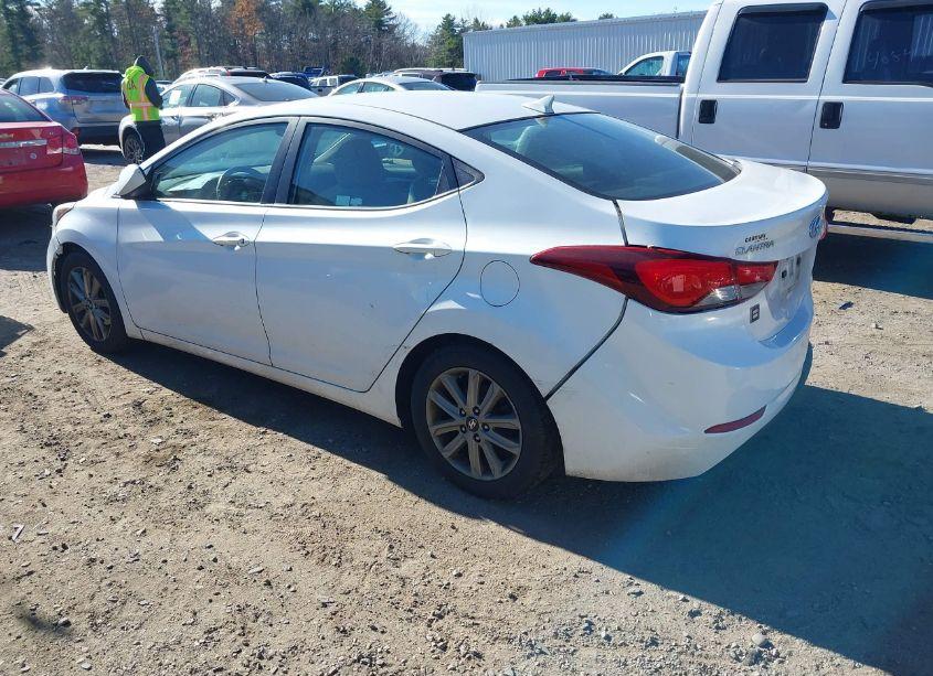 Photo 3 of 2014 Hyundai Elantra SE (VIN 5NPDH4AE2EH463053)