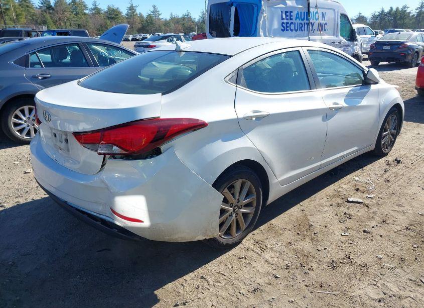 Photo 4 of 2014 Hyundai Elantra SE (VIN 5NPDH4AE2EH463053)