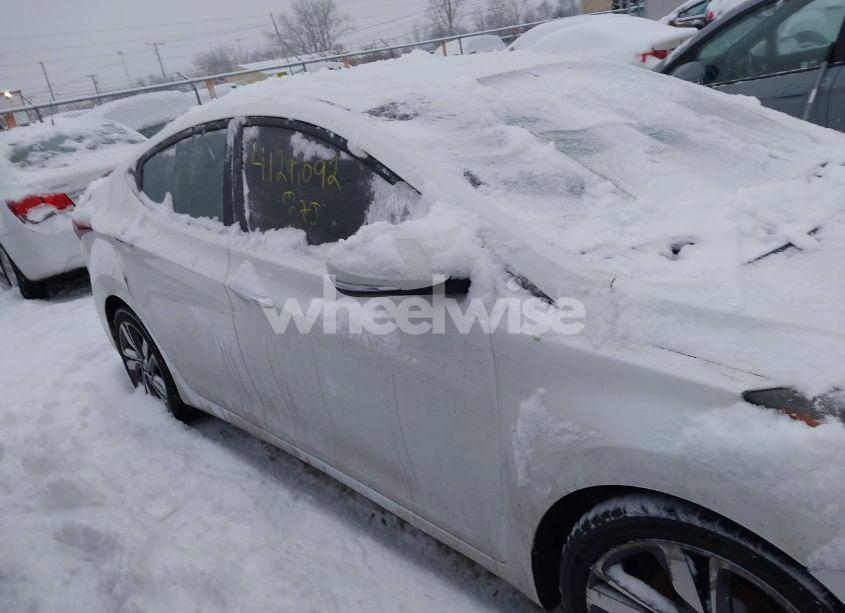 Photo 13 of 2014 Hyundai Elantra LIMITED (VIN 5NPDH4AE2EH463862)