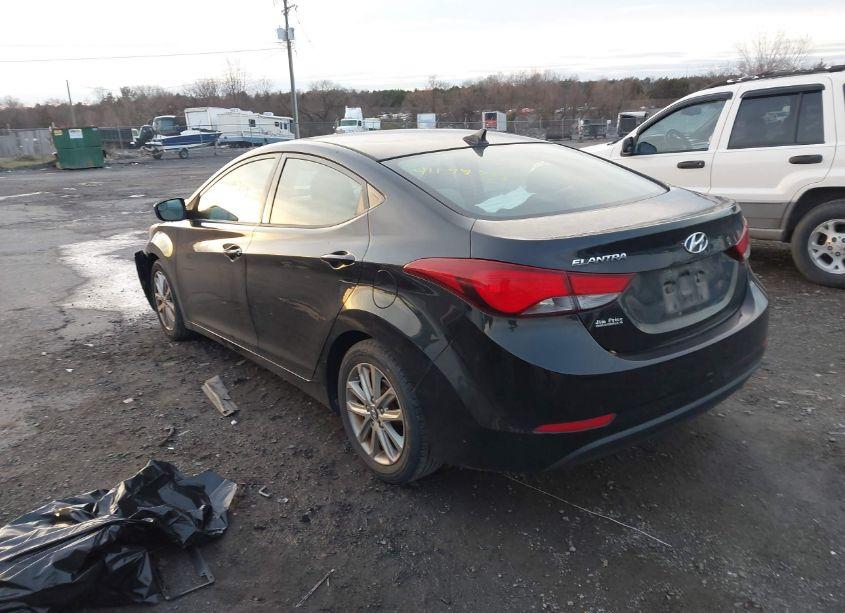 Photo 3 of 2014 Hyundai Elantra SE (VIN 5NPDH4AE2EH470097)